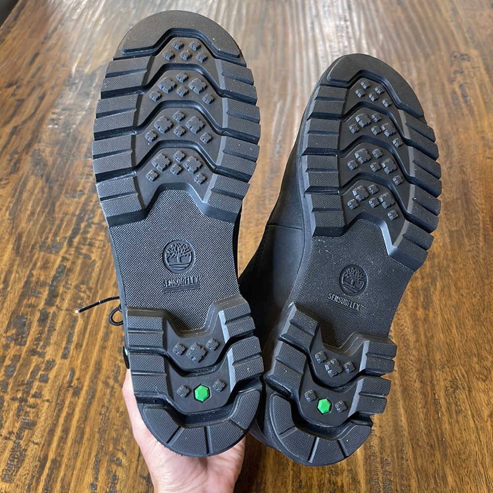 Worn once Womens Black Timberlands - Picture 3 of 5